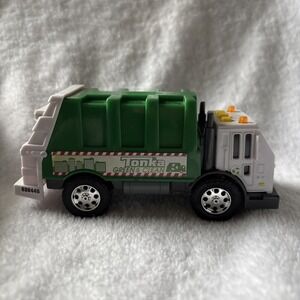 Tonka Metro Green & Clean Garbage Truck with Lights & Sounds Funrise - Working